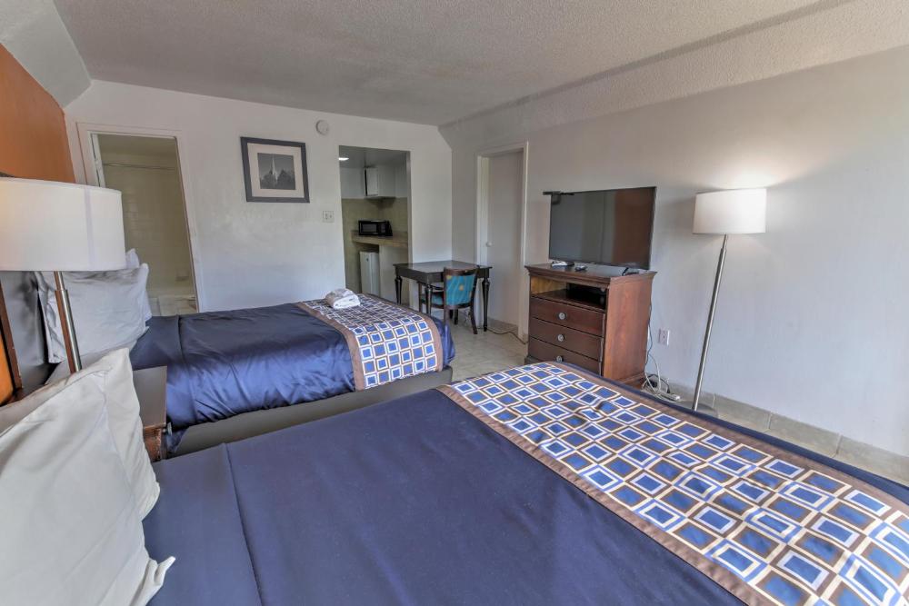Standard Double Room - Smoking interior